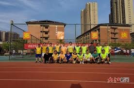 中超联赛半程回顾 成都蓉城强势领跑 老牌球队面临挑战